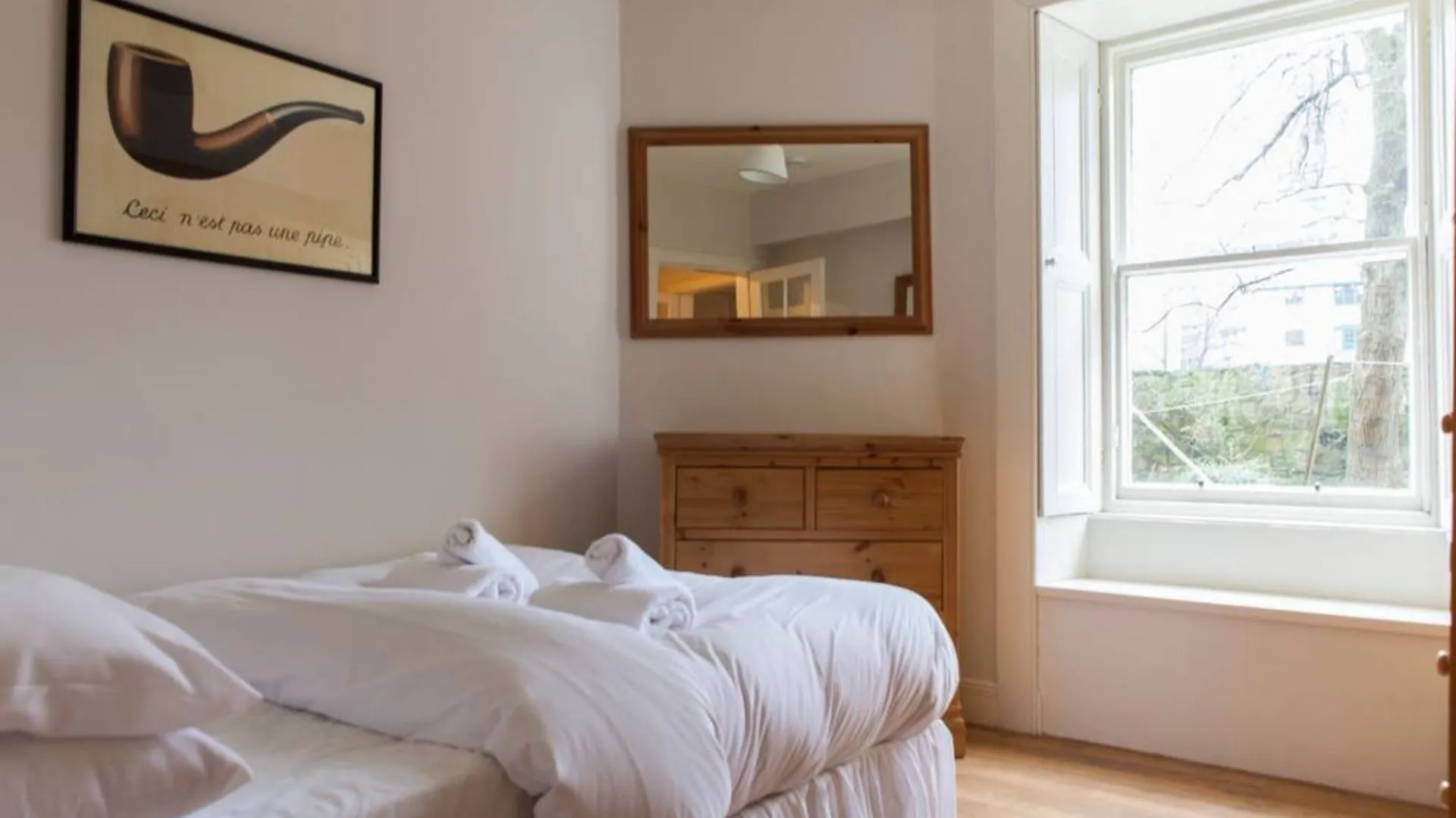 kontakty 1 Bedroom Apartment Near New Town